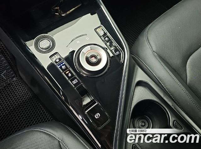 Kia Niro Prestige 2024 — фото 8