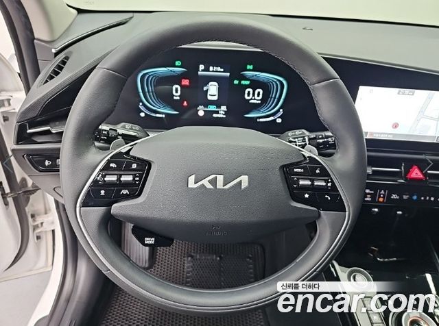 Kia Niro Prestige 2024 — фото 9