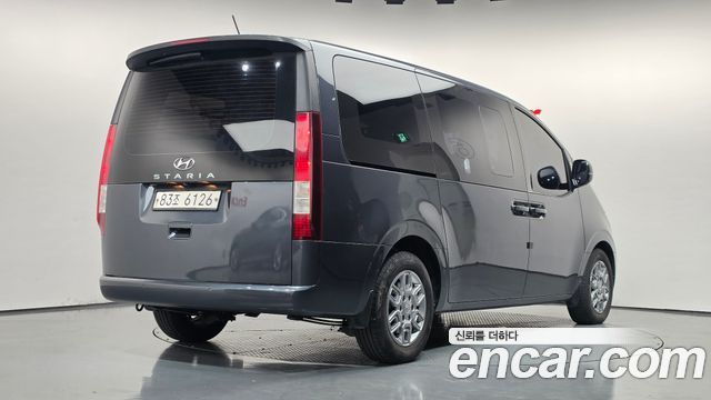 Hyundai Staria Cargo 5-Seater Modern 2022 — фото 2