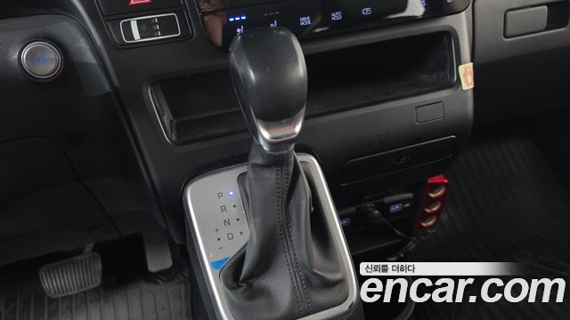 Hyundai Staria Cargo 5-Seater Modern 2022 — фото 9