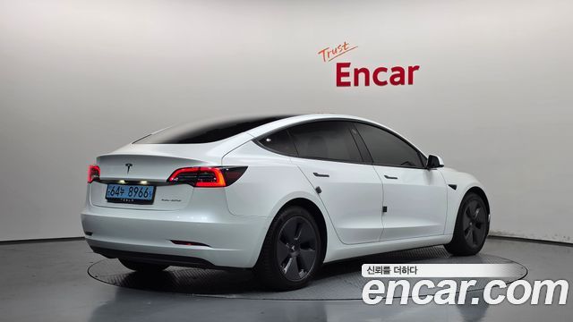 Tesla Model 3 Long Range AWD 2022 — фото 2