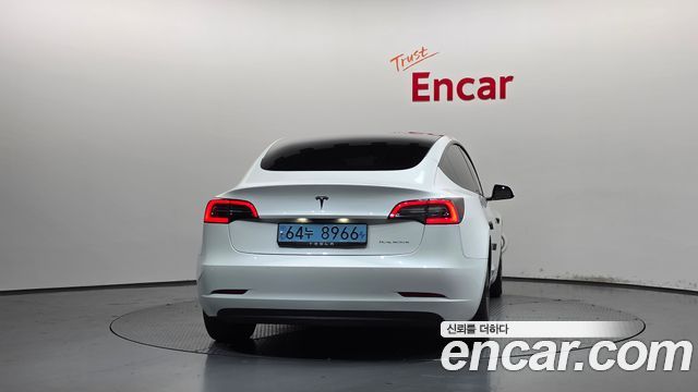 Tesla Model 3 Long Range AWD 2022 — фото 4
