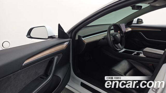 Tesla Model 3 Long Range AWD 2022 — фото 10