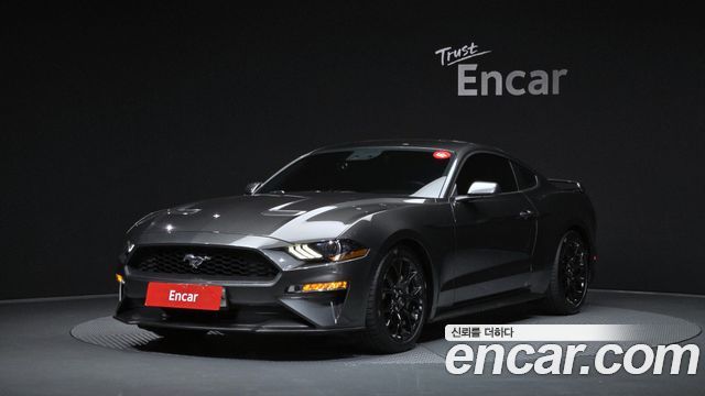 Ford Mustang Coupe