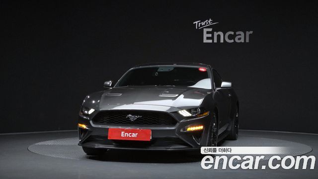 Ford Mustang Coupe 2019 — фото 3