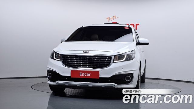 Kia Carnival 9-seater Noblesse 2015 — фото 3