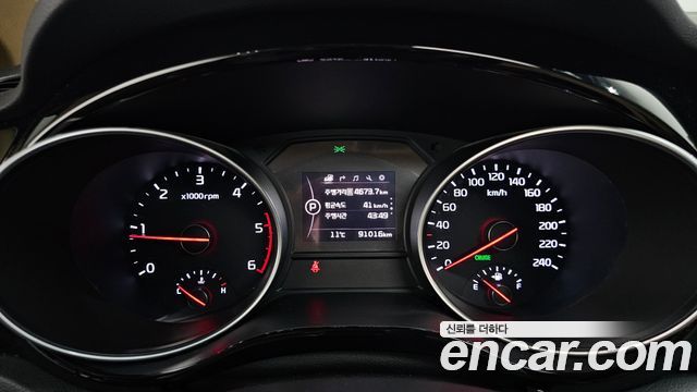 Kia Carnival 9-seater Noblesse 2015 — фото 8