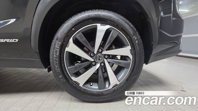 Lexus NX300h Supreme 2021 — фото 21