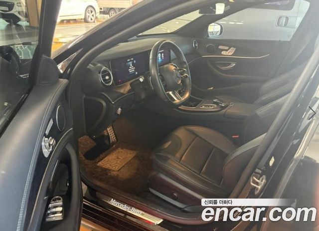 Mercedes-Benz E-Class (W213) E220d 4MATIC AMG Line 2021 — фото 6