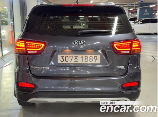 Kia Sorento Diesel 2.0 2WD Noblesse 2018 — фото 6