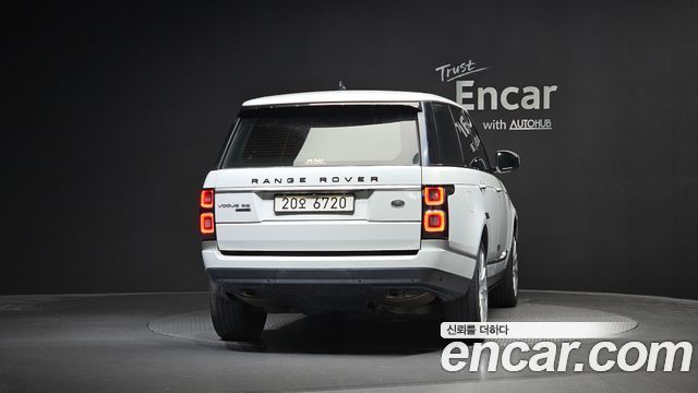 Land Rover Range Rover (IV) 4.4 SDV8 Vogue SE DIESEL 2017 — фото 4