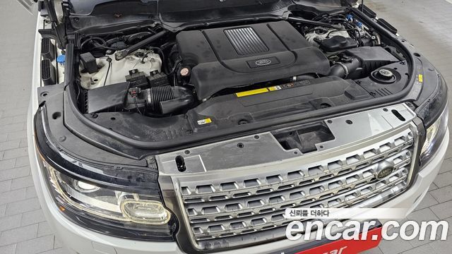 Land Rover Range Rover (IV) 4.4 SDV8 Vogue SE DIESEL 2017 — фото 6