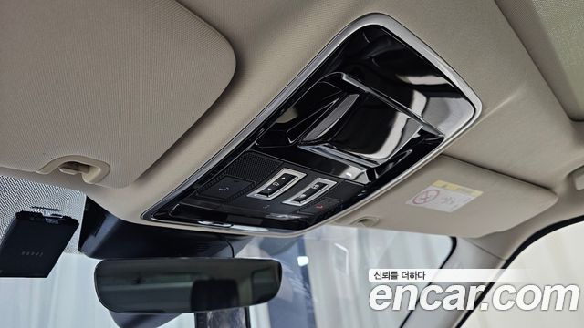 Land Rover Range Rover (IV) 4.4 SDV8 Vogue SE DIESEL 2017 — фото 19