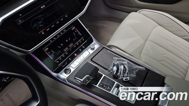 Audi A6 (C8) 45 TFSI Premium 2025 — фото 9