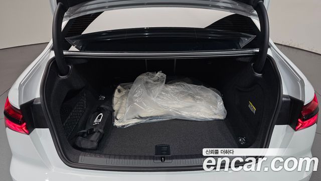 Audi A6 (C8) 45 TFSI Premium 2025 — фото 20