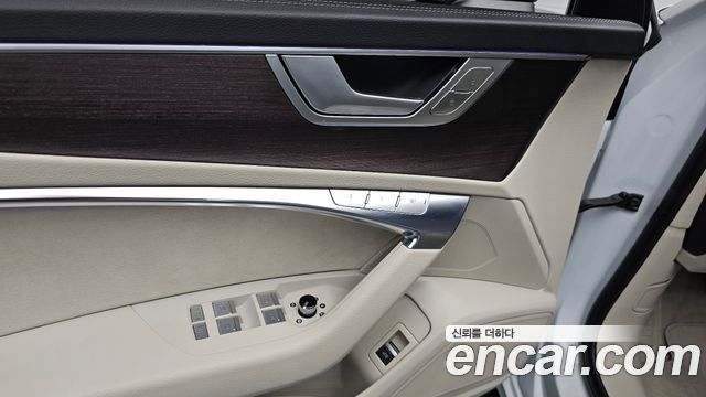 Audi A6 (C8) 45 TFSI Premium 2025 — фото 30