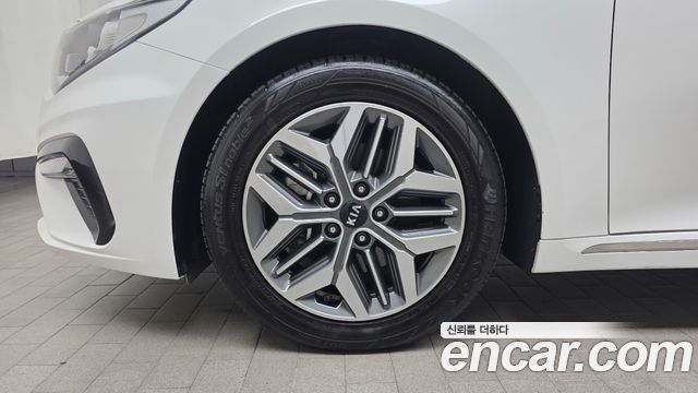 Kia K5 Hybrid (II) Noblesse 2020 — фото 5
