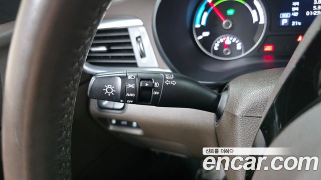 Kia K5 Hybrid (II) Noblesse 2020 — фото 28