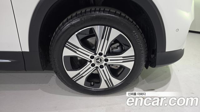 Mercedes-Benz EQB (X243) EQB300 4MATIC Progressive 2026 — фото 5