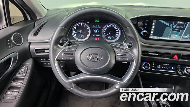 Hyundai Sonata (DN8) 2.0 Premium Family 2021 — фото 13