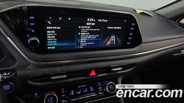 Hyundai Sonata (DN8) 2.0 Premium Family 2021 — фото 16