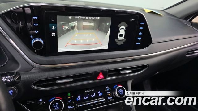 Hyundai Sonata (DN8) 2.0 Premium Family 2021 — фото 17