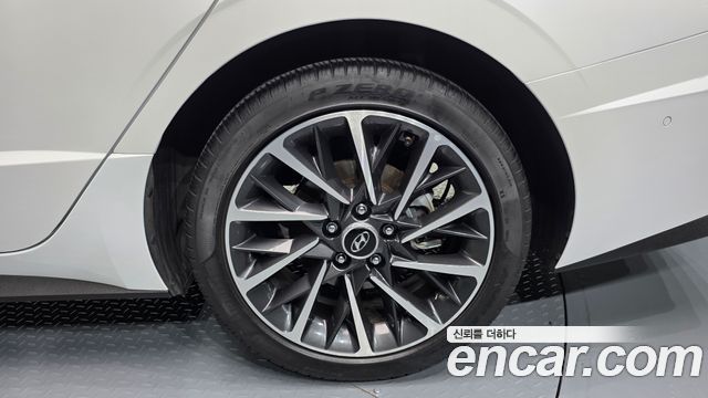 Hyundai Sonata (DN8) 2.0 Premium Family 2021 — фото 21