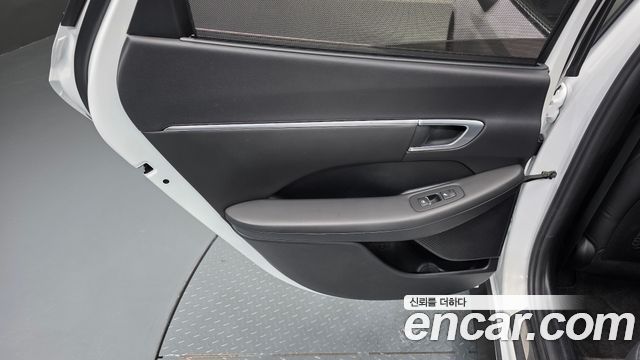 Hyundai Sonata (DN8) 2.0 Premium Family 2021 — фото 25