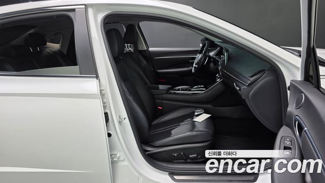 Hyundai Sonata (DN8) 2.0 Premium Family 2021 — фото 26