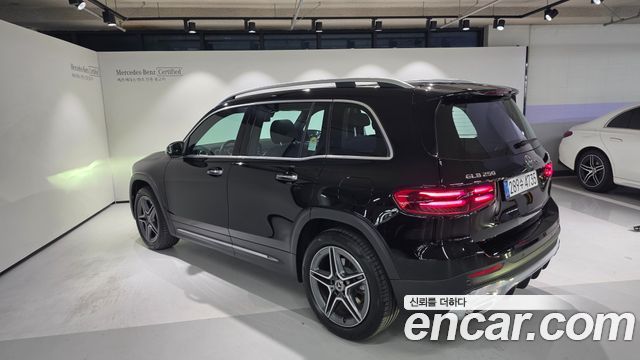 Mercedes-Benz GLB-Class (X247) GLB250 4MATIC 2026 — фото 3