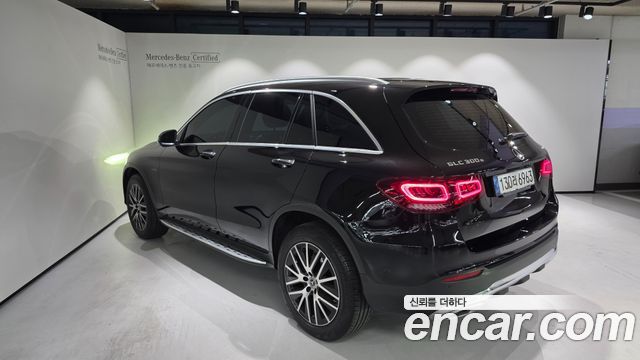Mercedes-Benz GLC-Class (X253) GLC300e 4MATIC 2021 — фото 3