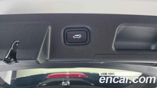 Hyundai Santa Fe HEV 1.6 2WD Prestige 2022 — фото 32