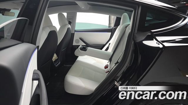 Tesla Model 3 RWD 2024 — фото 12