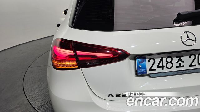Mercedes-Benz A-Class (W177) A220 Hatchback 2024 — фото 23