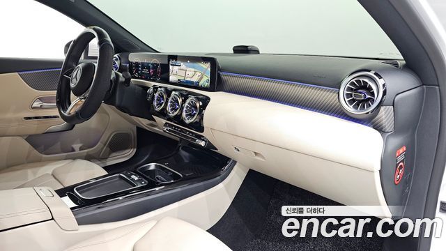 Mercedes-Benz A-Class (W177) A220 Hatchback 2024 — фото 28