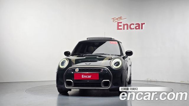 MINI Cooper S 3Door Resolute Edition 3rd Gen 2023 — фото 3