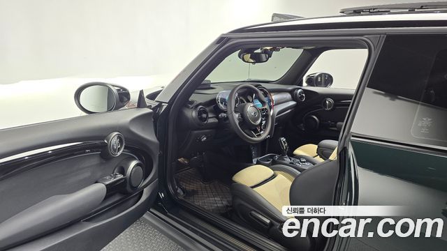 MINI Cooper S 3Door Resolute Edition 3rd Gen 2023 — фото 10