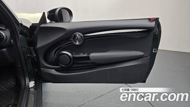 MINI Cooper S 3Door Resolute Edition 3rd Gen 2023 — фото 25