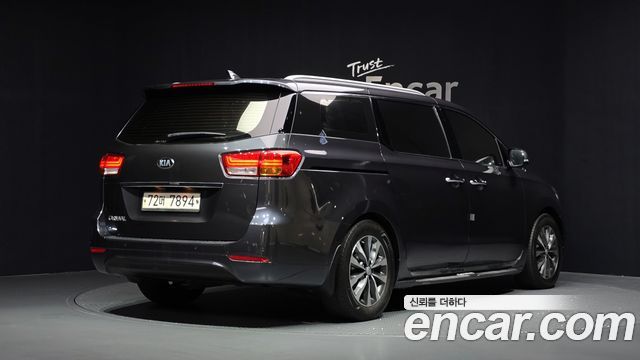Kia Carnival 11-seater Prestige 2018 — фото 2
