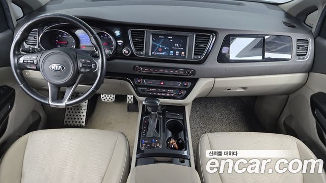 Kia Carnival 11-seater Prestige 2018 — фото 7