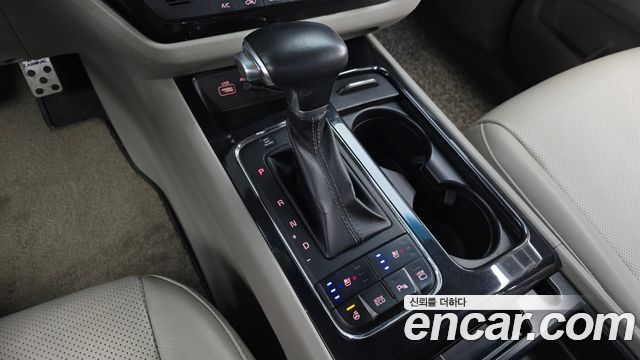 Kia Carnival 11-seater Prestige 2018 — фото 9