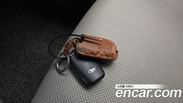 Kia Carnival 11-seater Prestige 2018 — фото 17