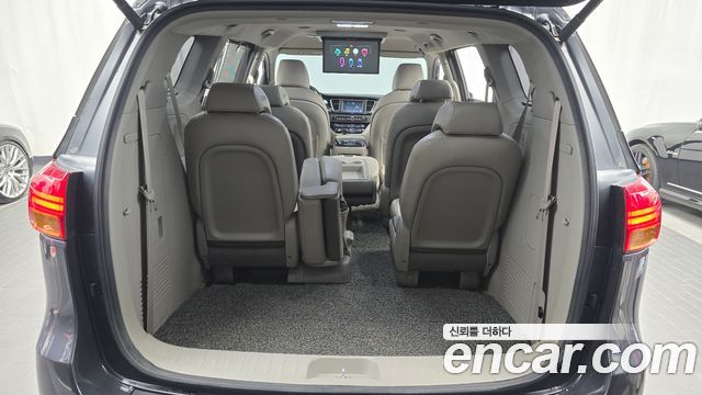 Kia Carnival 11-seater Prestige 2018 — фото 19