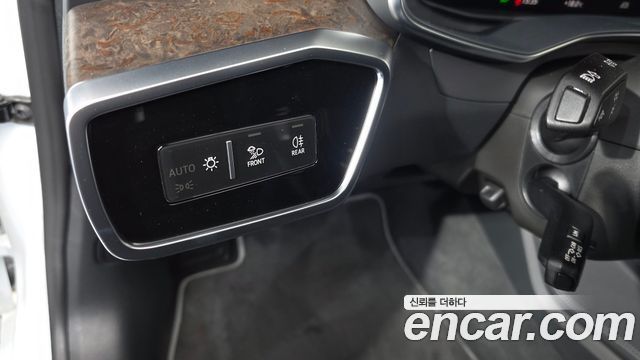 Audi A7 (4K) 55 TFSI Quattro Premium 2020 — фото 19