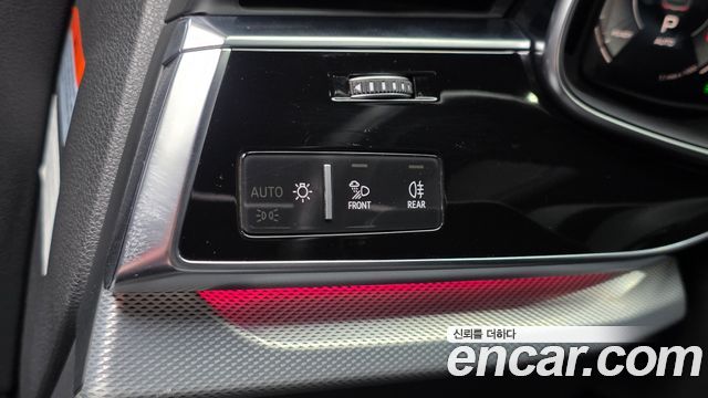 Audi Q8 (4M) 45 TDI Quattro Premium 2021 — фото 17