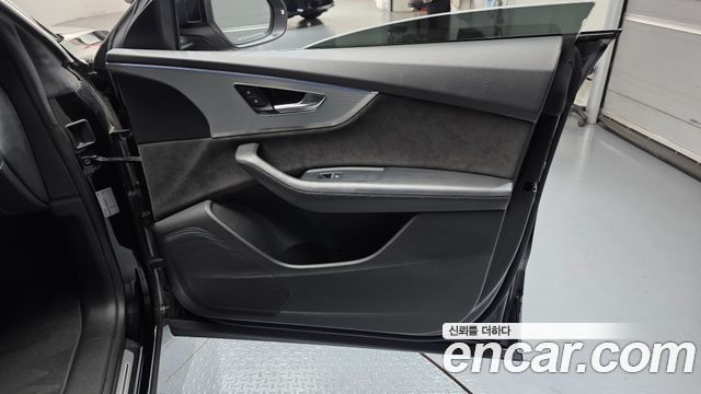 Audi Q8 (4M) 45 TDI Quattro Premium 2021 — фото 31