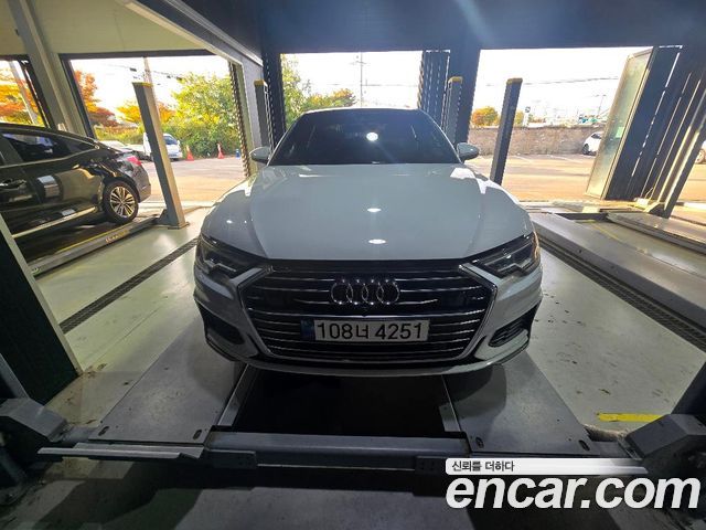 Audi A6 (C8) 45 TFSI Premium