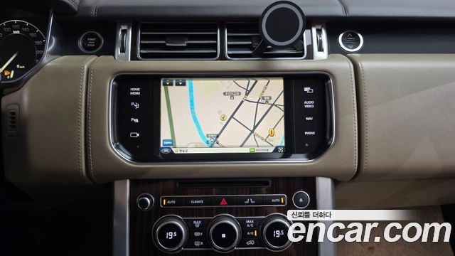 Land Rover Range Rover (IV) 4.4 SDV8 AB DIESEL 2014 — фото 14