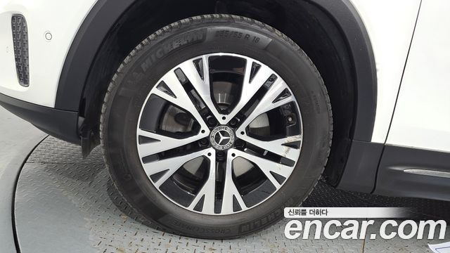 Mercedes-Benz GLB-Class (X247) GLB200 d 2024 — фото 5