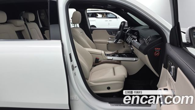 Mercedes-Benz GLB-Class (X247) GLB200 d 2024 — фото 10